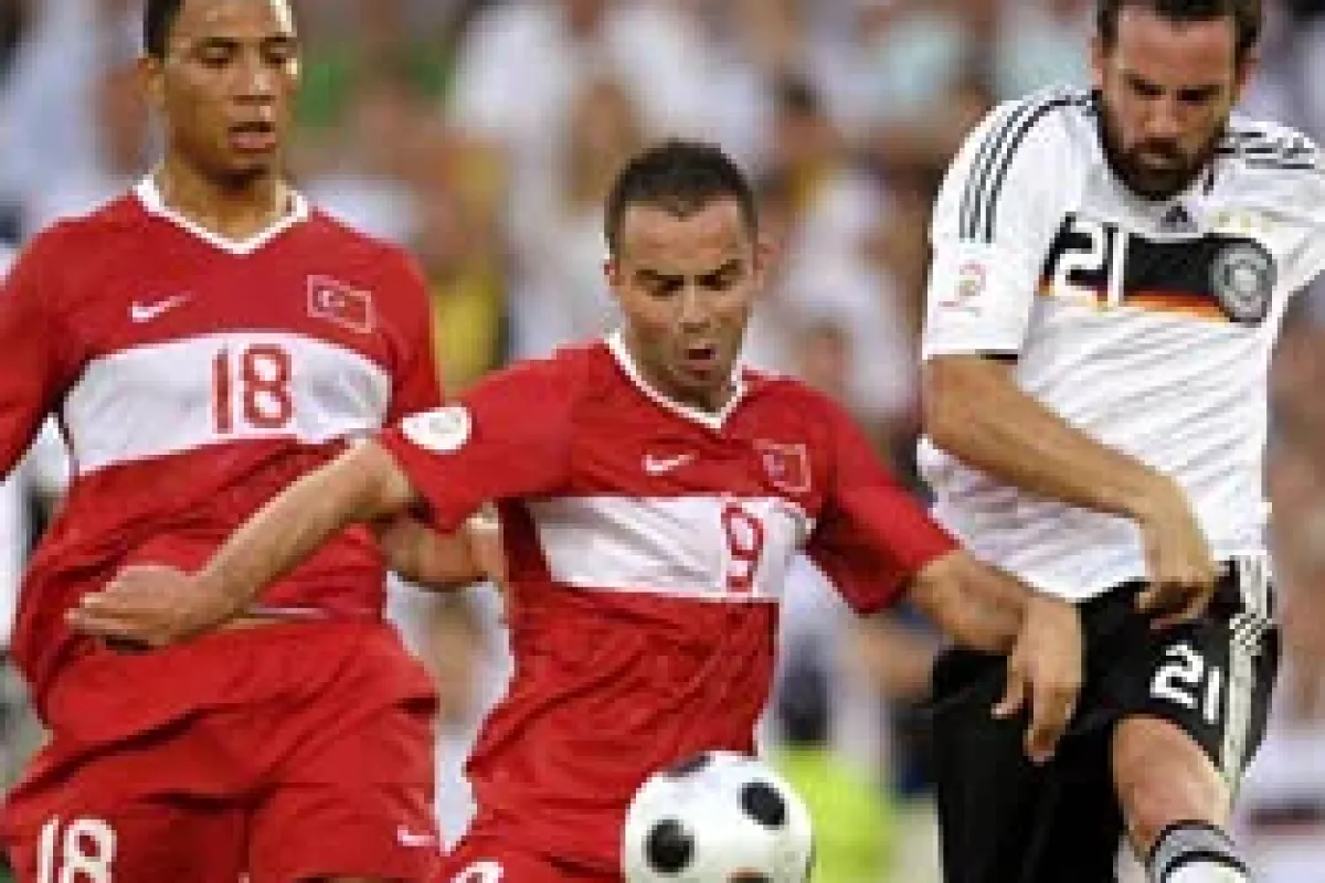 AVRUPA' YA İZ BIRAKTIK...