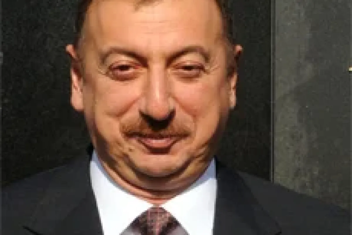 Azerbeycan'dan açılıma jet yanıt