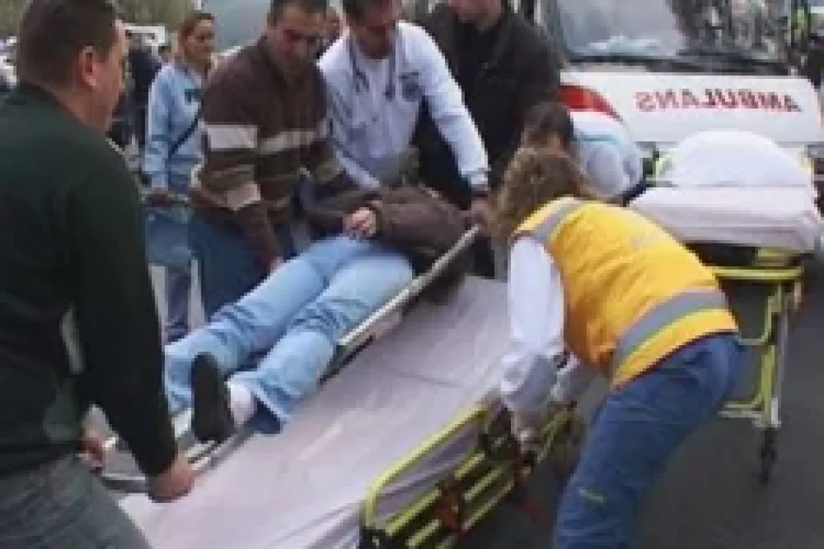 Van'da otobüs devrildi: 2 ölü