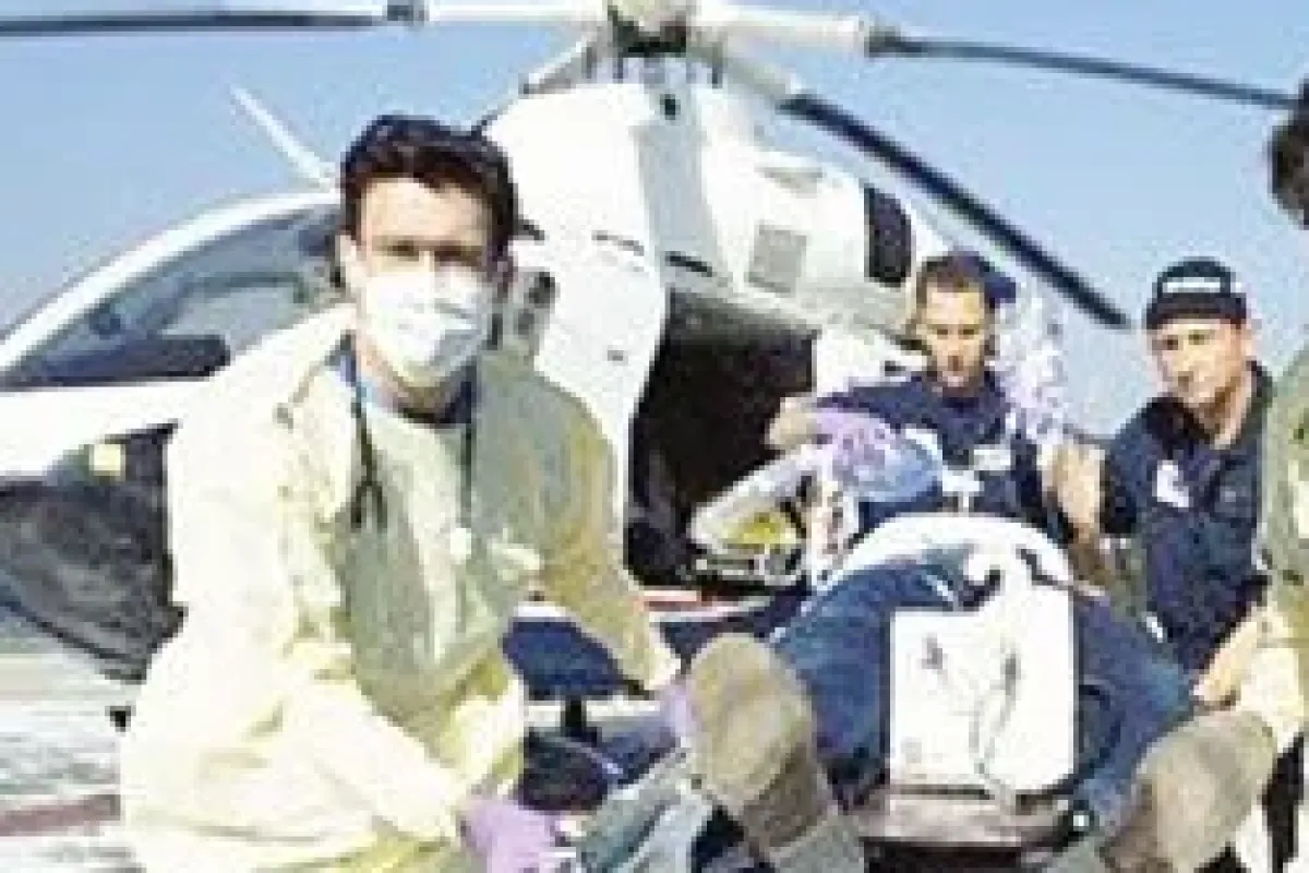 ABD'de ambulans helikopter düştü
