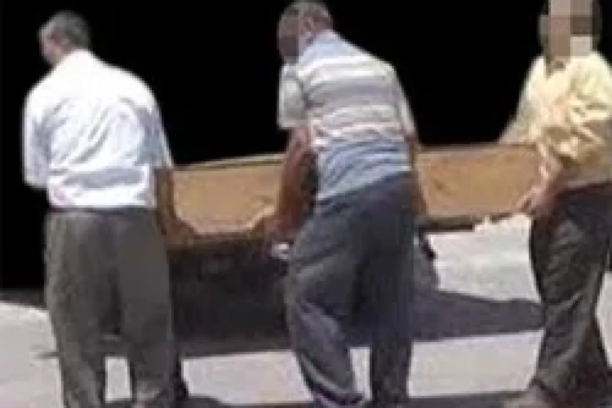 Ana katilinin cenazesi yerde kaldı