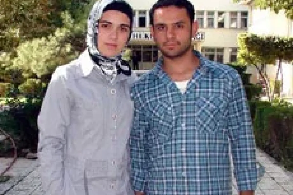 Yuh artık! Boneli kıza nikah yok