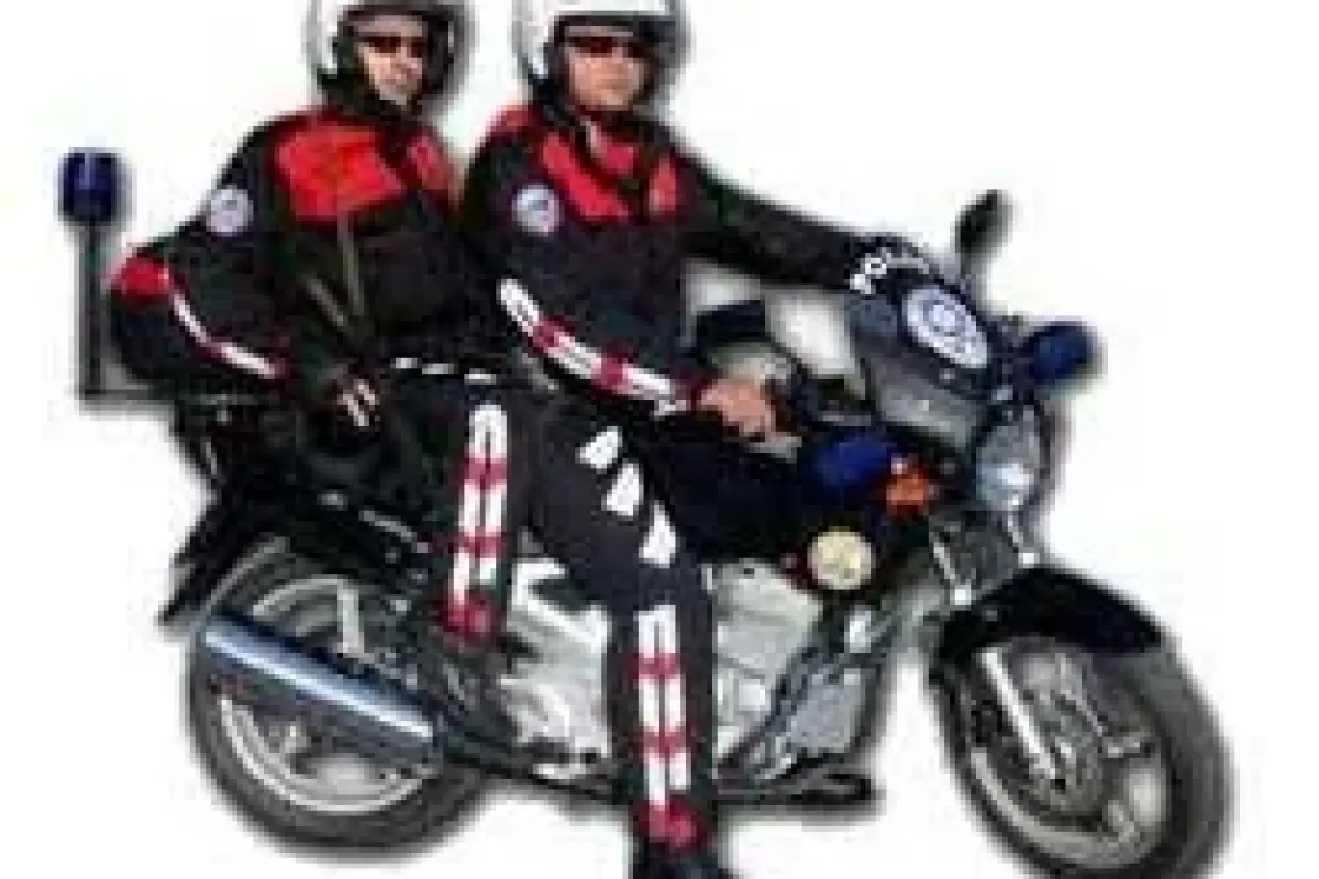 Güneyi 8 polis komaya sokmuş