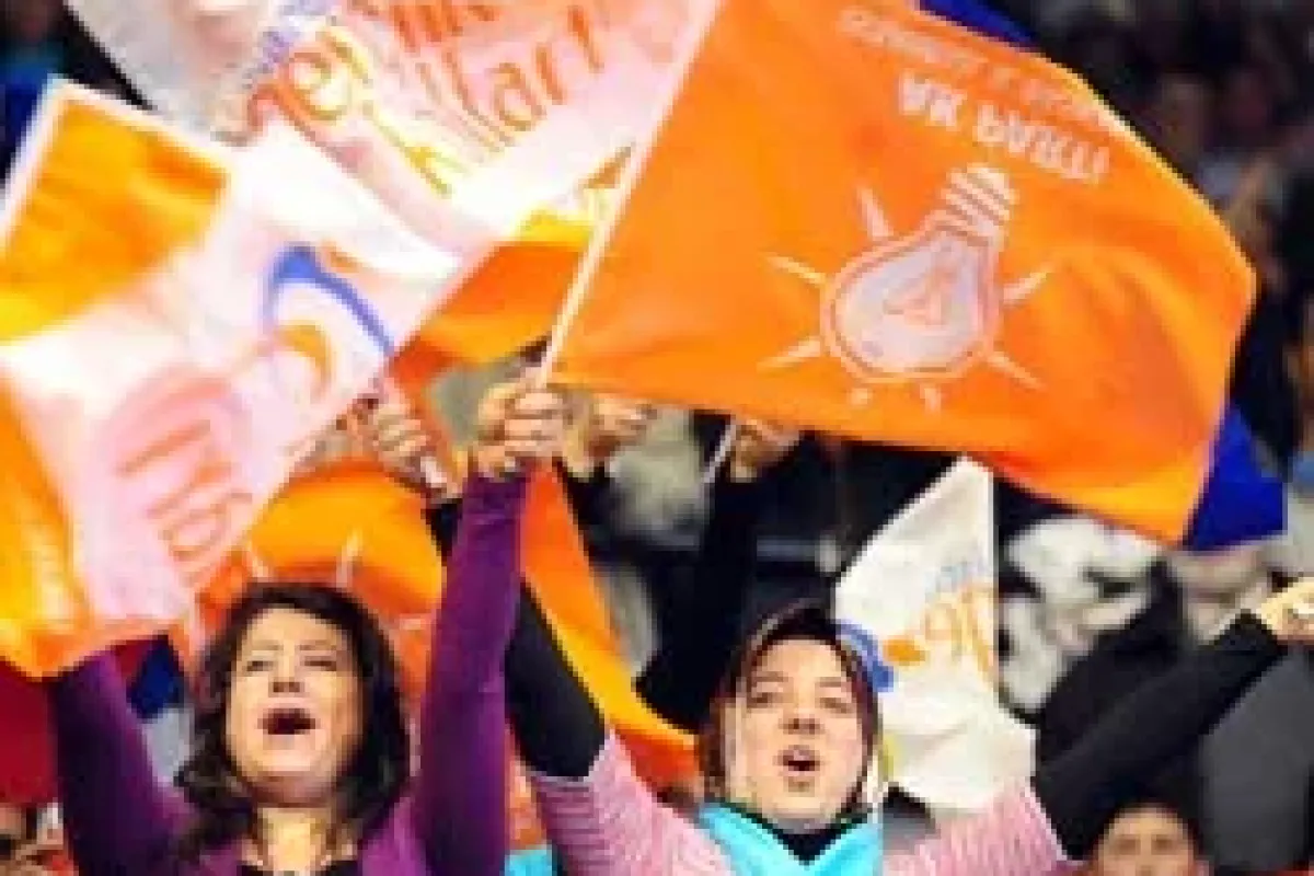 Biri şov biri panayır gibiydi