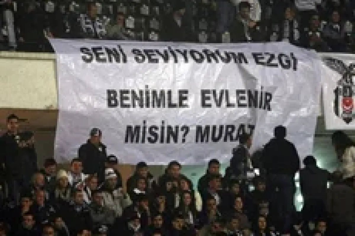 İnönü Stadı'nda ilginç evlilik teklifi