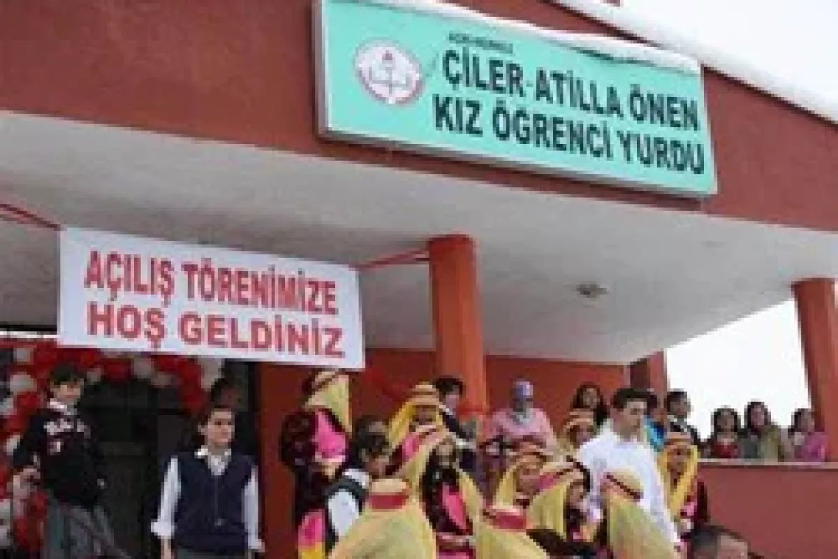 Geç gelen müdürlere Vali azarı