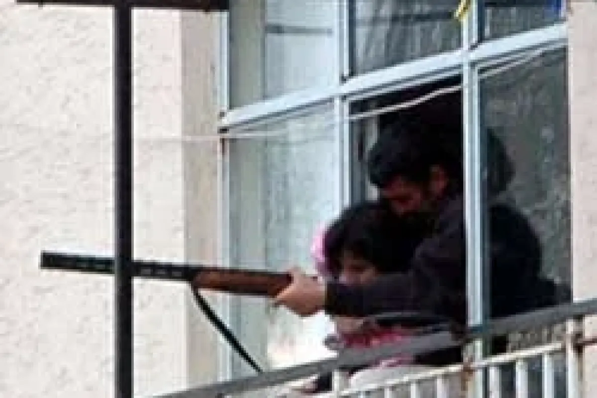 İşsiz baba kızına ecel teri döktürdü