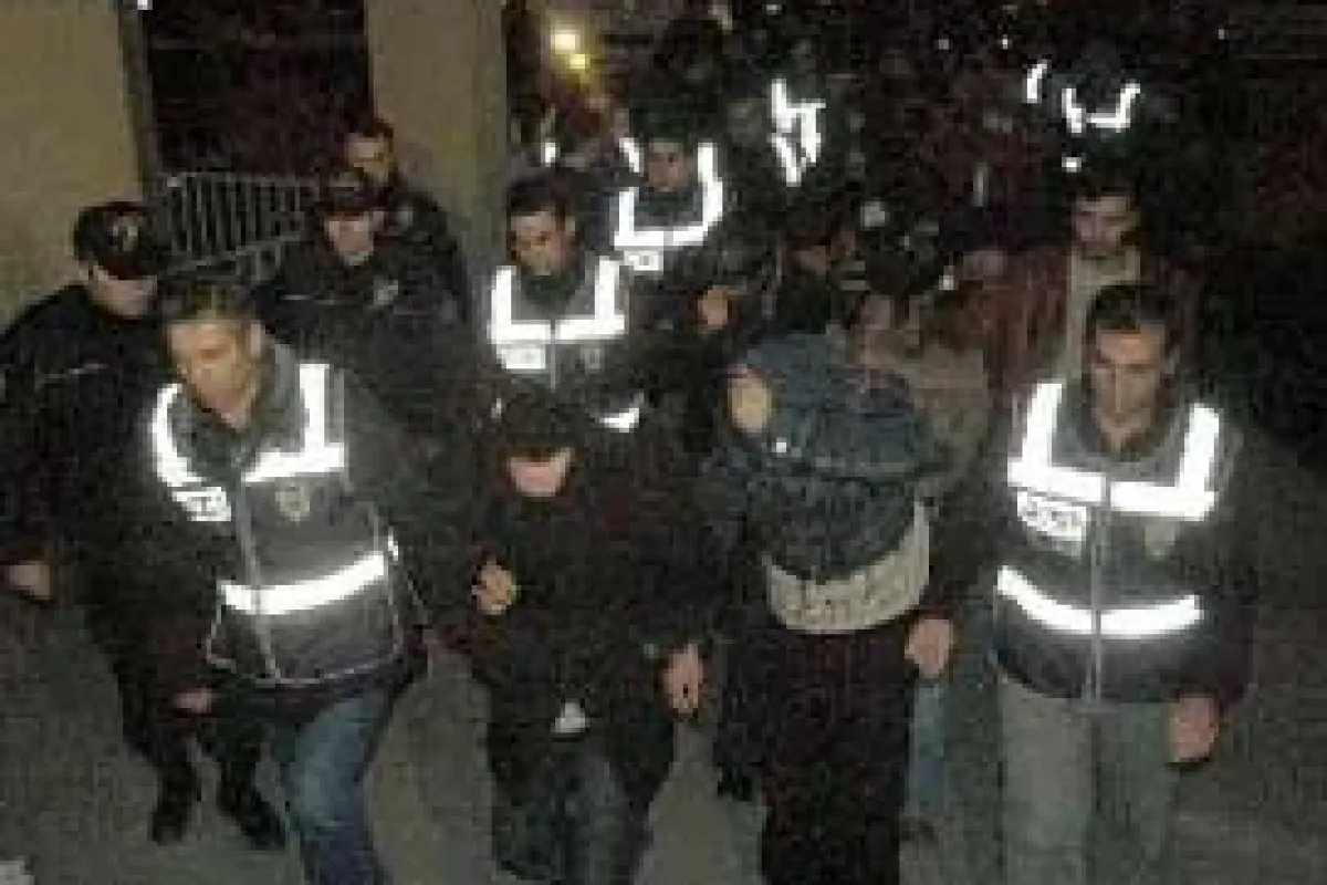 Öğretmen devleti böyle dolandırdı
