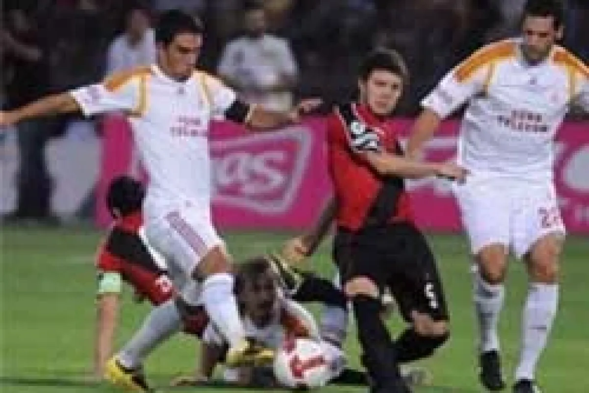 Galatasaray karlı havada tek geçti
