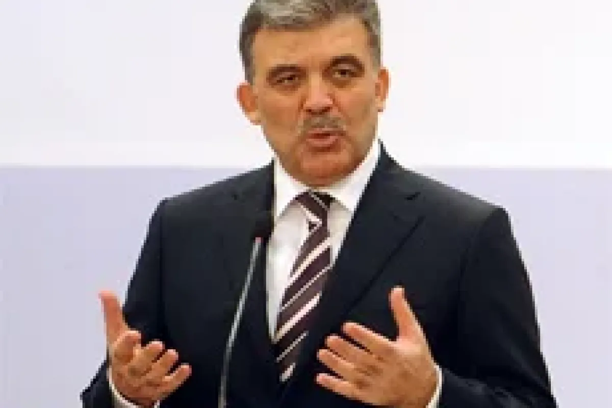 Gül'den iki üniversiteye rektör ataması
