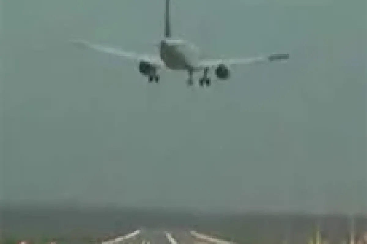 Hava ulaşımına kar engeli