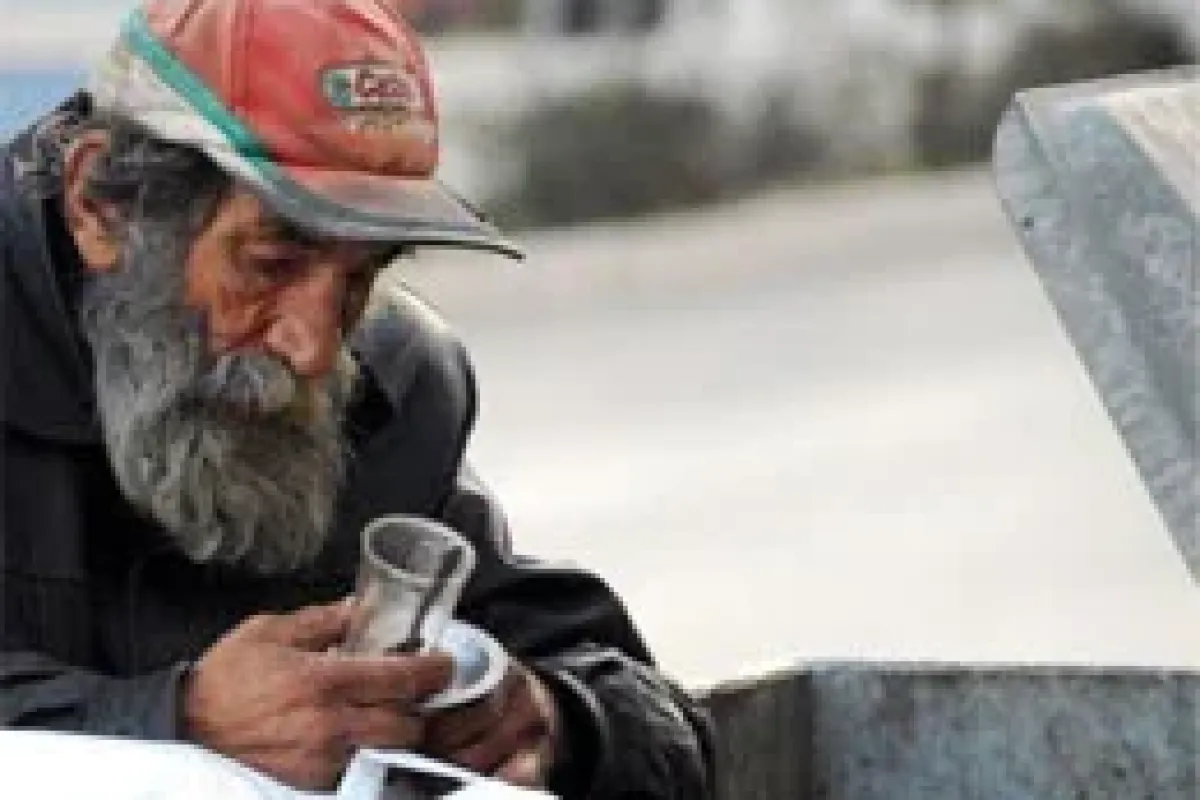 Hırsızlar kefen parasını da çalmış