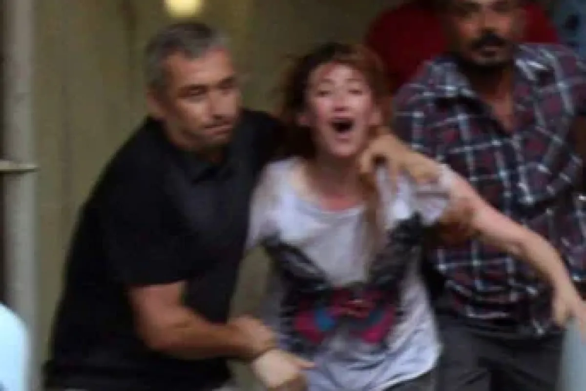 Eski sevgilisi rehin aldı