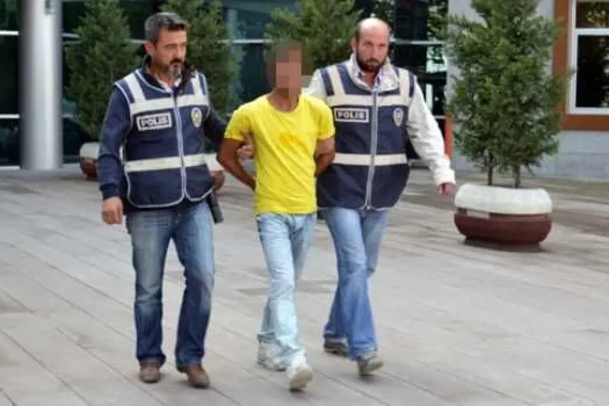 Bıçaklı Saldırgan Tutuklandı