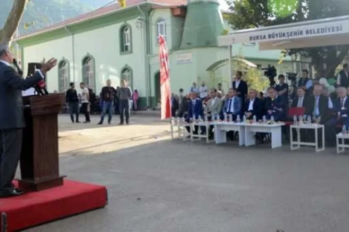 Altepe Konuşuyor Diye Ezanı Geç Okudular