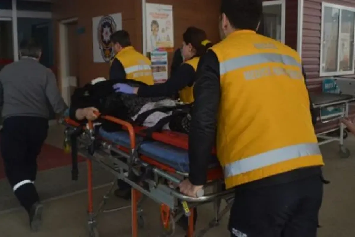 Yoldan Çıkan Araçta 1 Kişi Yaralandı