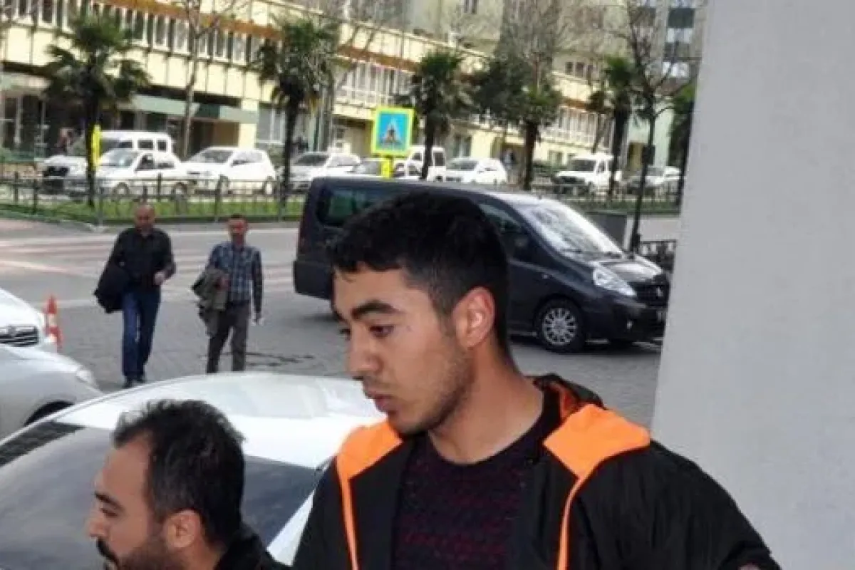 Tuğlasına oturdu diye arkadaşını öldürdü