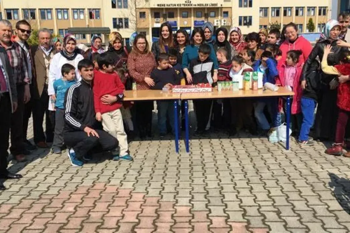 Down Sendromlular Gününde Pasta Kestiler