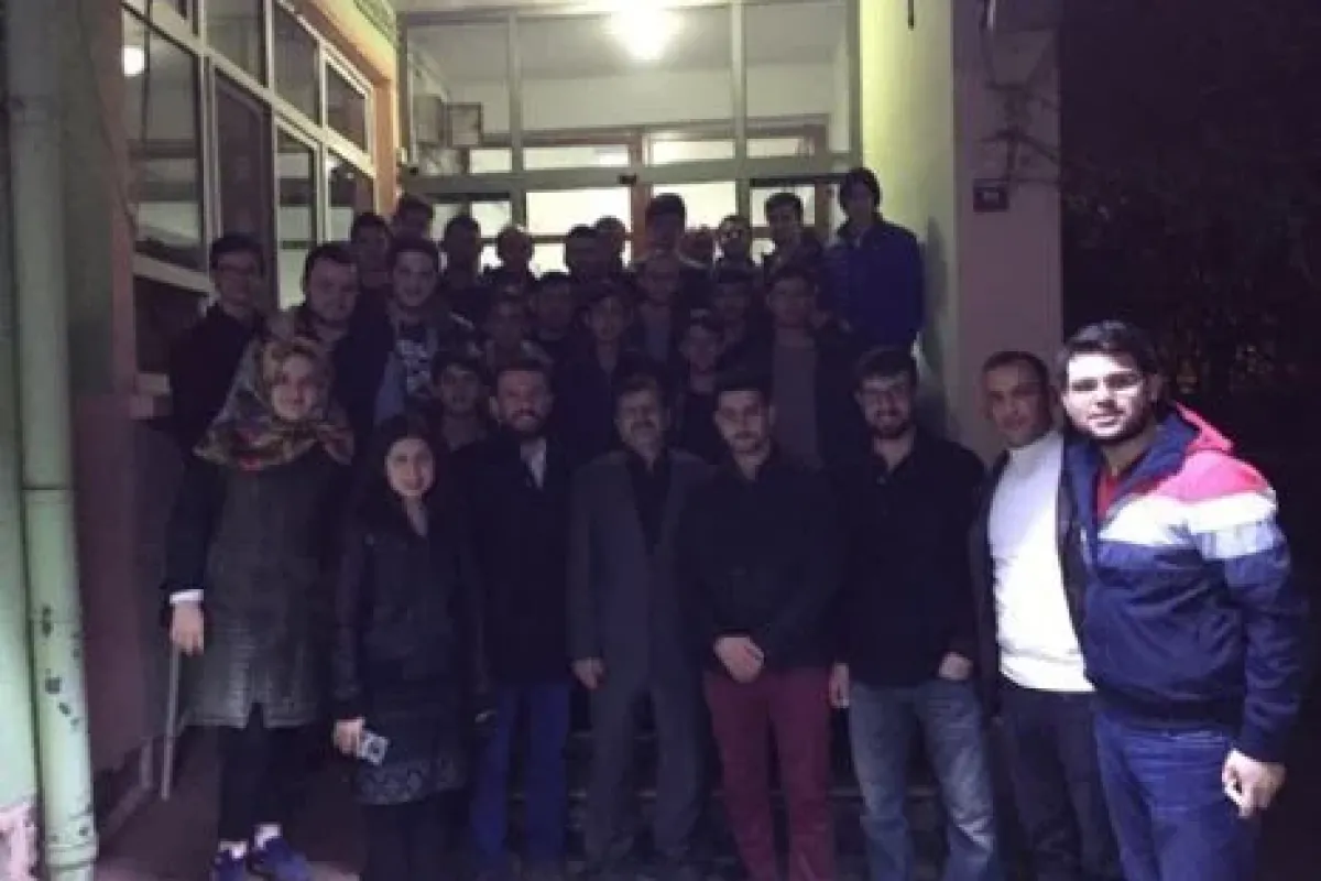 Ak Parti Gençliği Huzur Evini Ziyaret Etti
