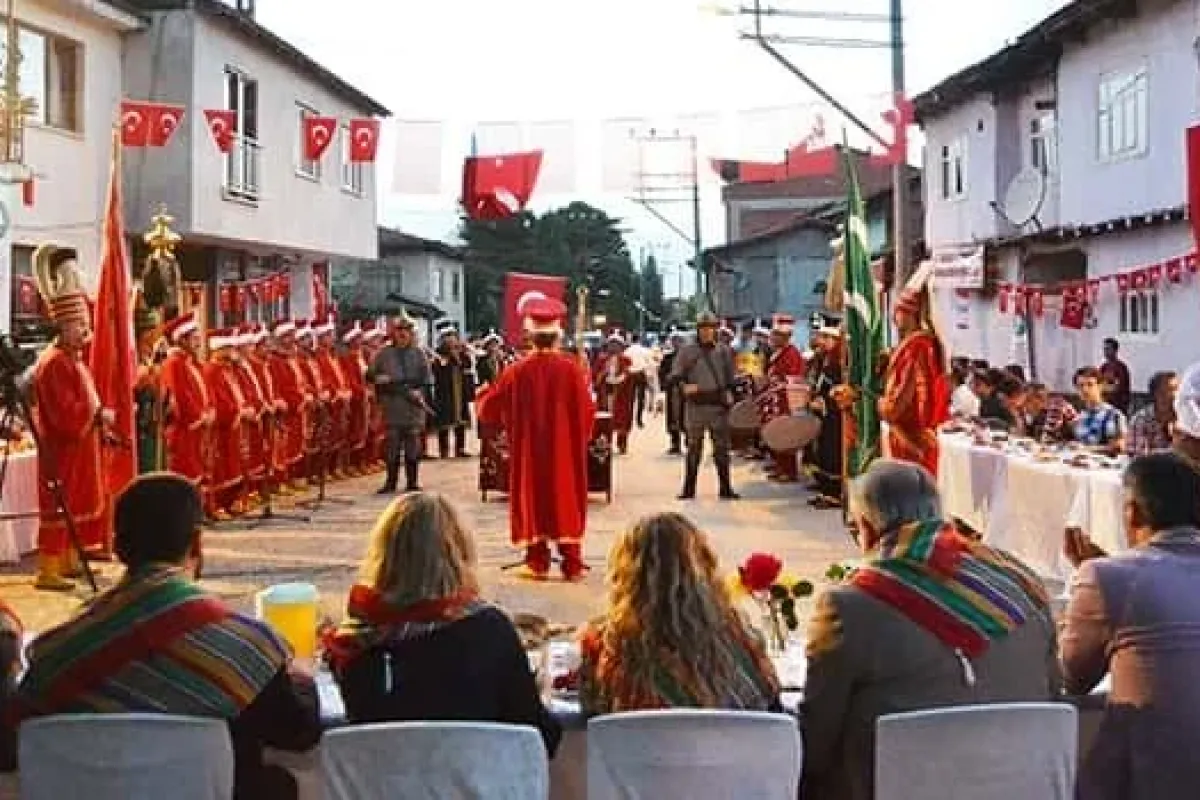 İnegöl Küçük Yenicede Buluştu