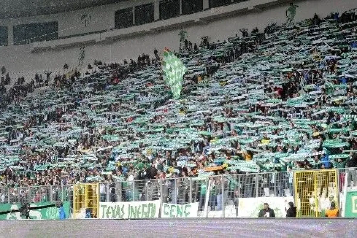Bursaspor taraftarı kombineye ilgi göstermiyor