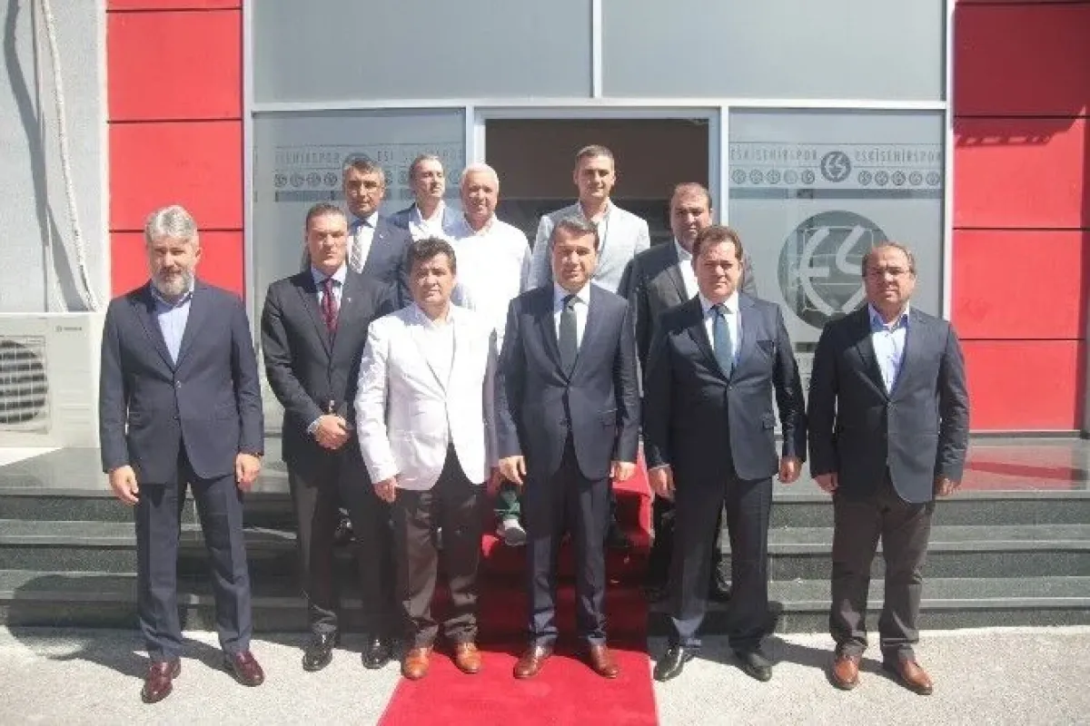 Eskişehir valisi azmi çelikten eskişehirspor yönetimine ziyaret