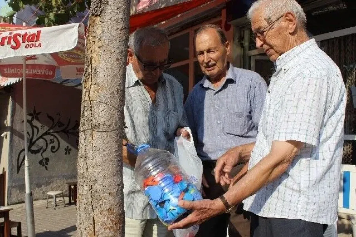 Tek başına yarım milyon mavi kapak topladı