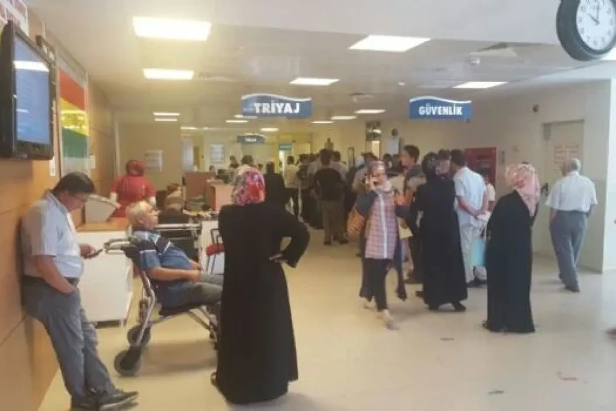Acilde metrelerce kuyruk oluştu