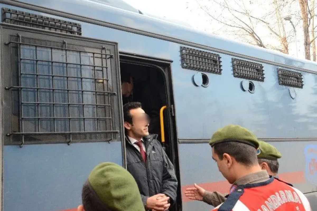 15 temmuz gecesi denize açılan sahil güvenlik personeline tahliye