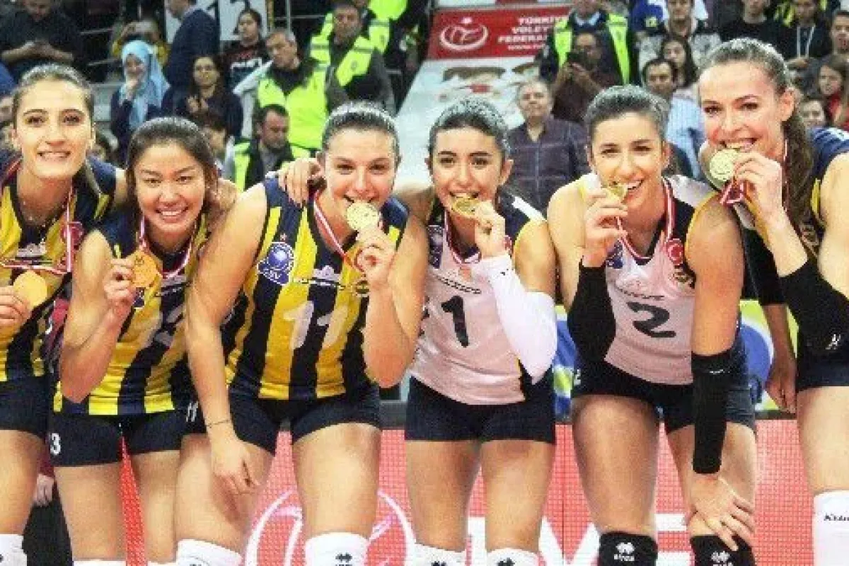 Kupa voley şampiyomu fenerbahçe