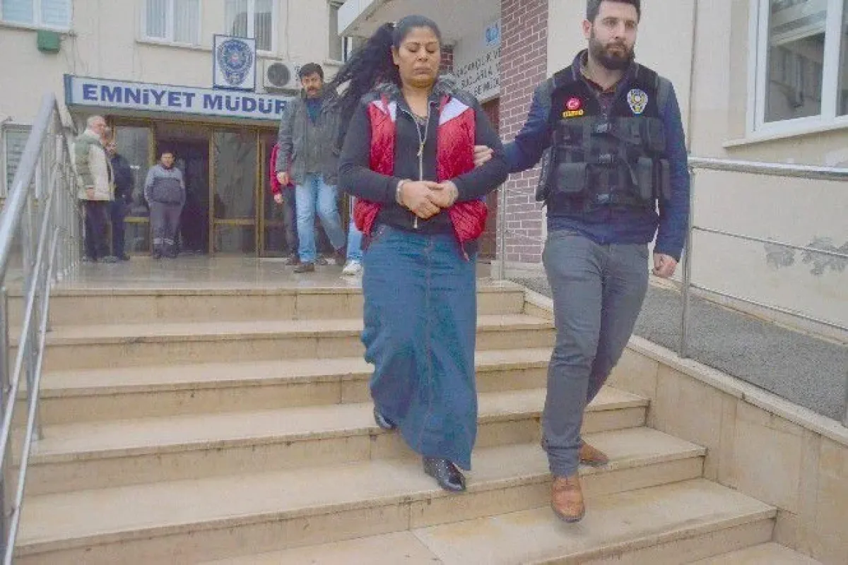 Uyuşturucu taciri kadın ve arkadaşı tutuklandı