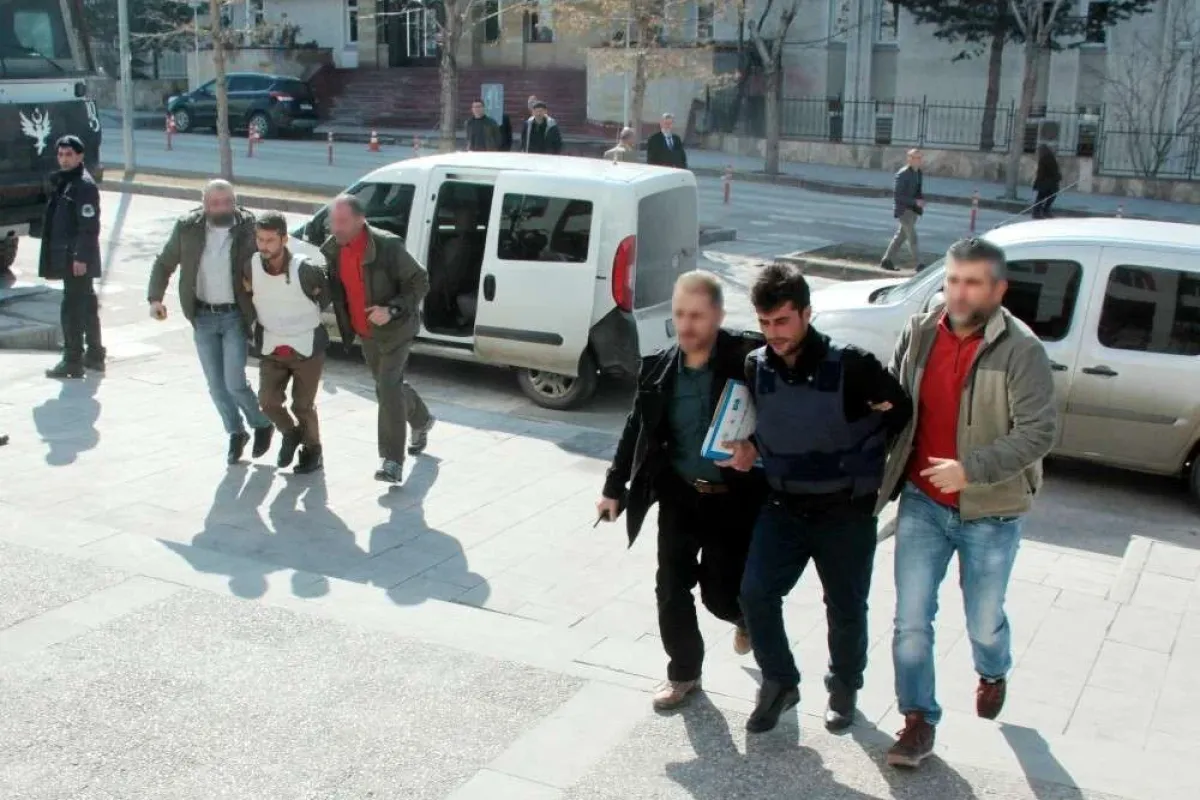 Otogardaki kan davası cinayetinin zanlıları adliyeye çıkarıldı