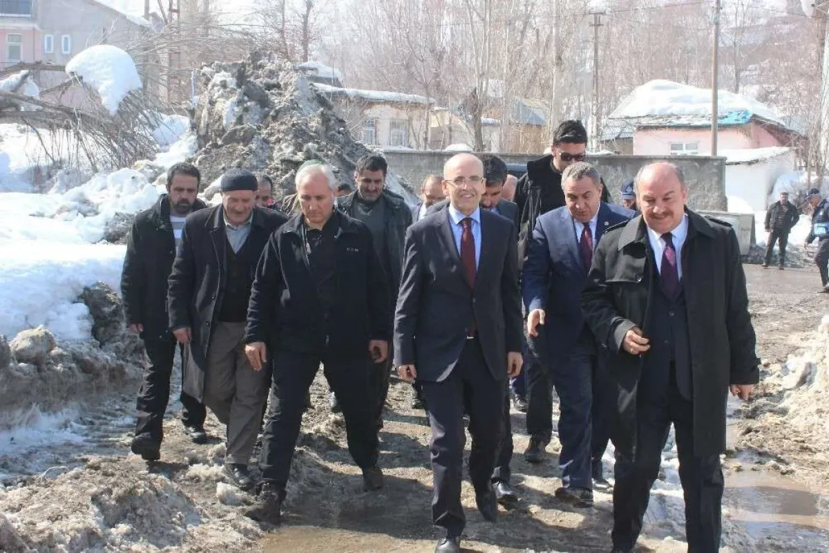 Başbakan yardımcısı şimşek muşta