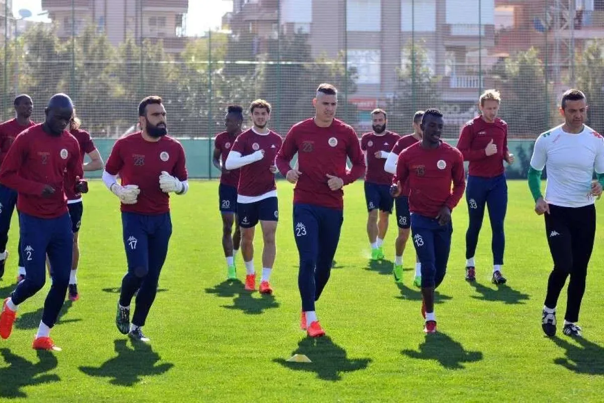 Aytemiz alanyasporda fenerbahçe mesaisi başladı