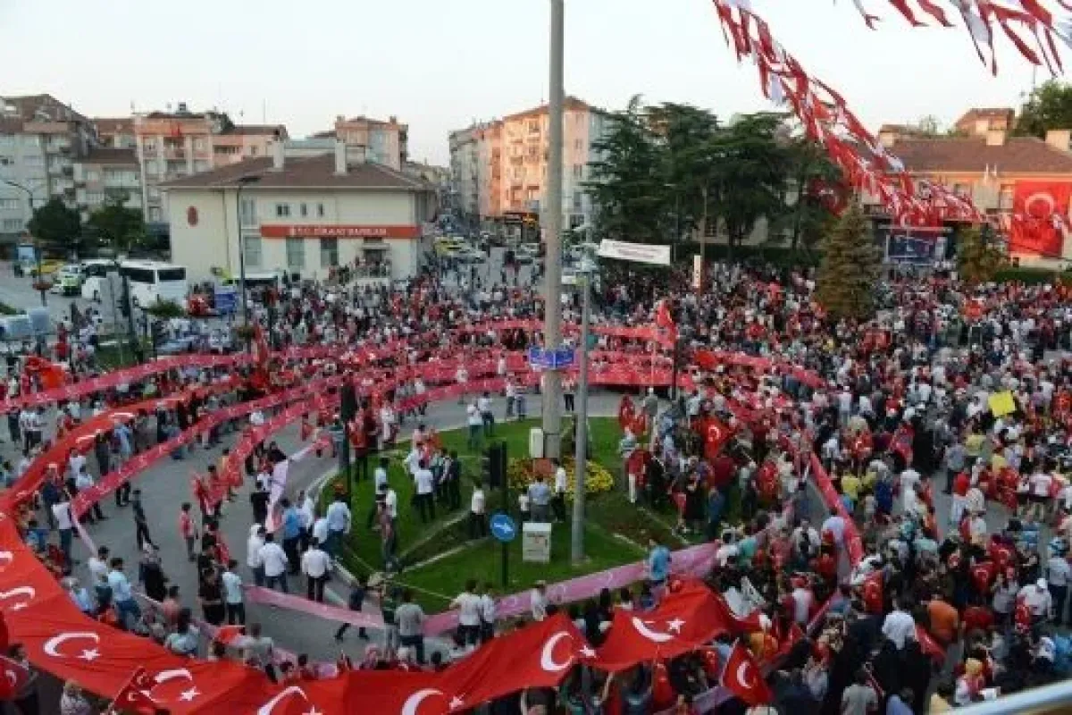 İnegöl, Milli İrade Meydanını Yine Boş Bırakmadı