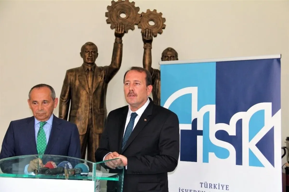 AK Parti Genel Başkan Yardımcısı Karacandan TİSKe ziyaret
