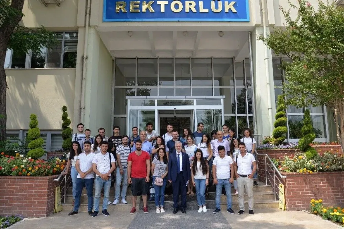 Gürcü tıbbiyeliler staj için Uludağ Üniversitesinde