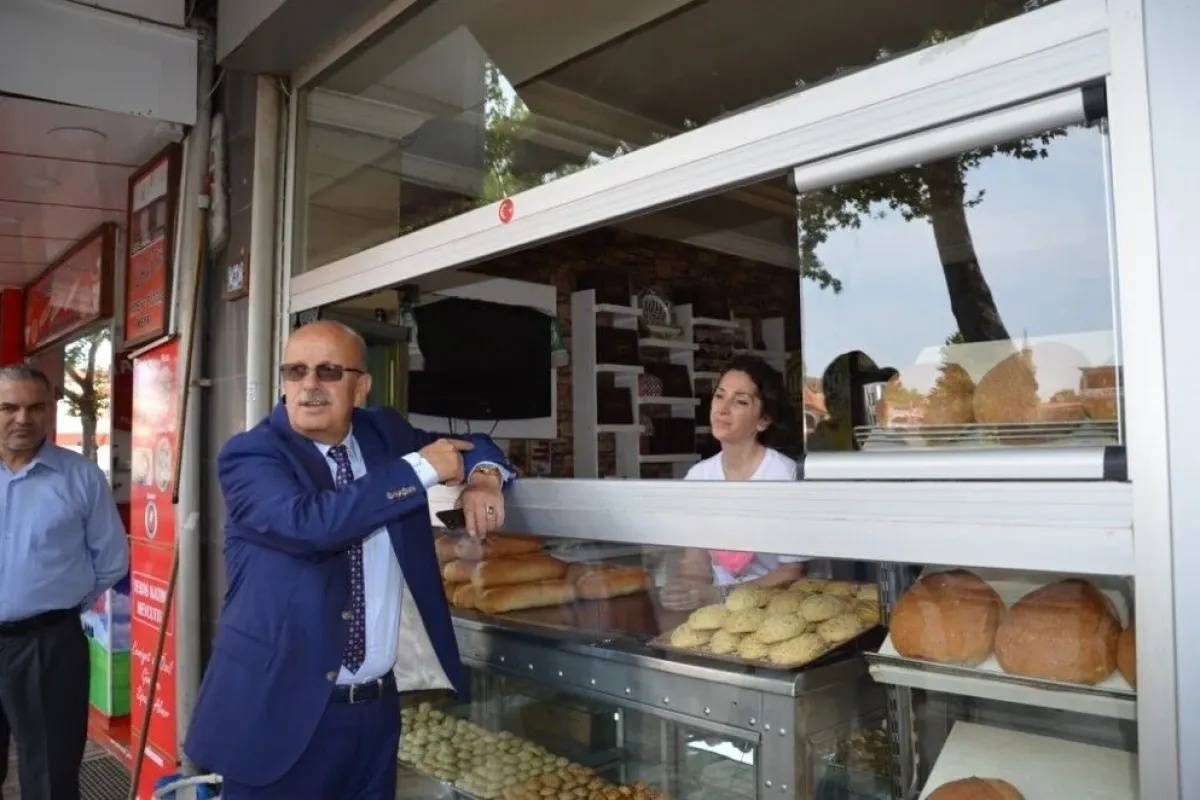 Başkan Sargın mesaiye esnafla başlıyor