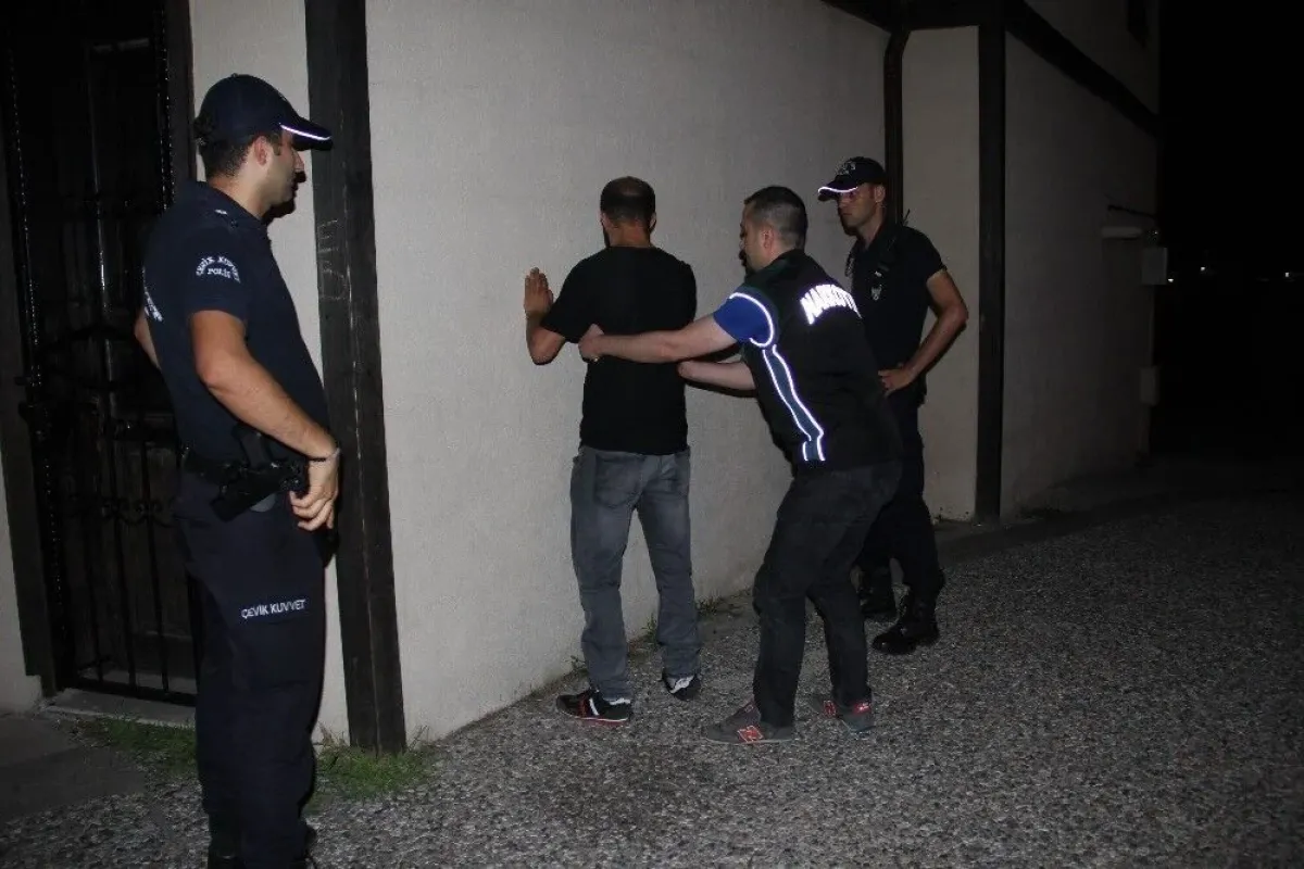 Uyuşturucunun yaygın olduğu mahallelere polis baskını
