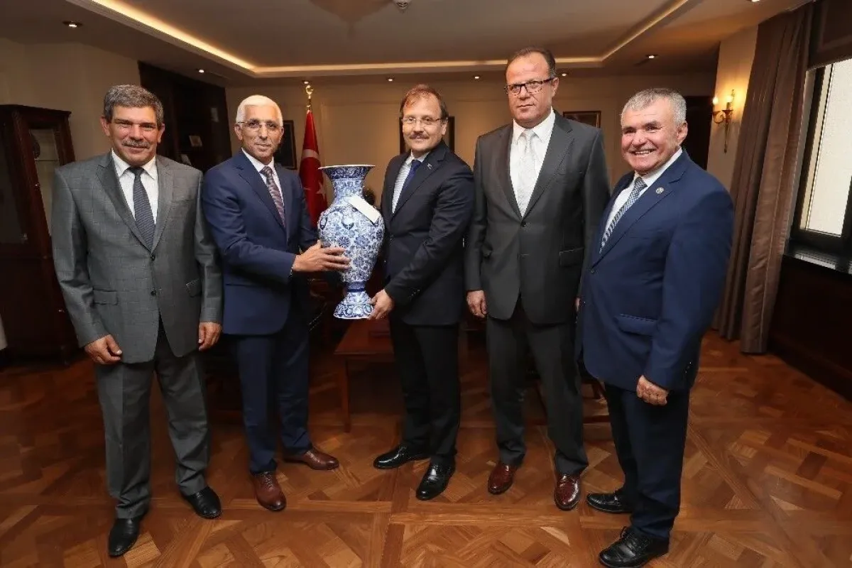 Marmarabirlikten Çavuşoğluna ziyaret