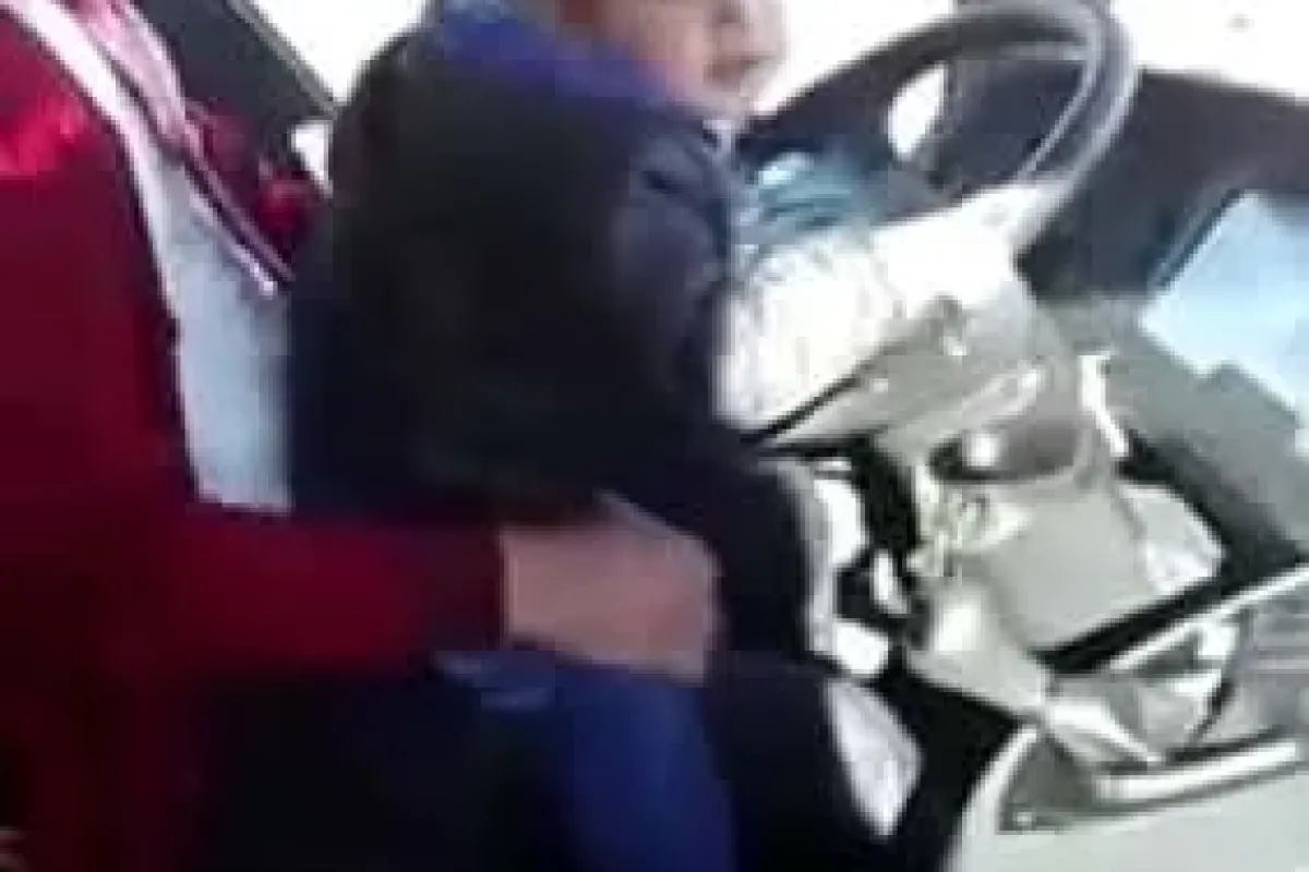5 yaşında şehirlerarası otobüs kullanıyor