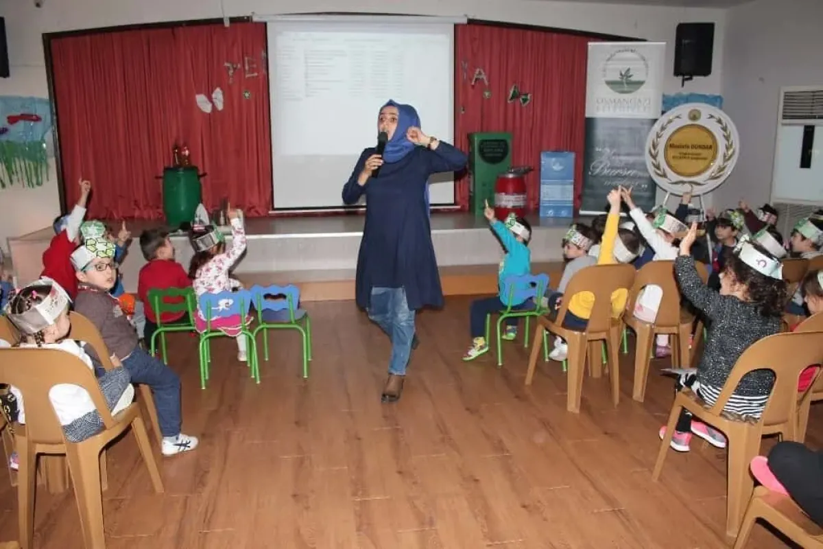 Miniklere geri dönüşüm eğitimi