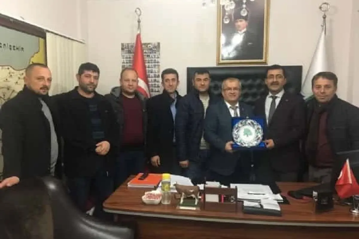Manavlardan yeni müdüre ziyaret