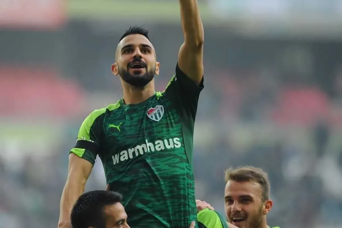 Bursaspor, Aziz için takas düşünmüyor