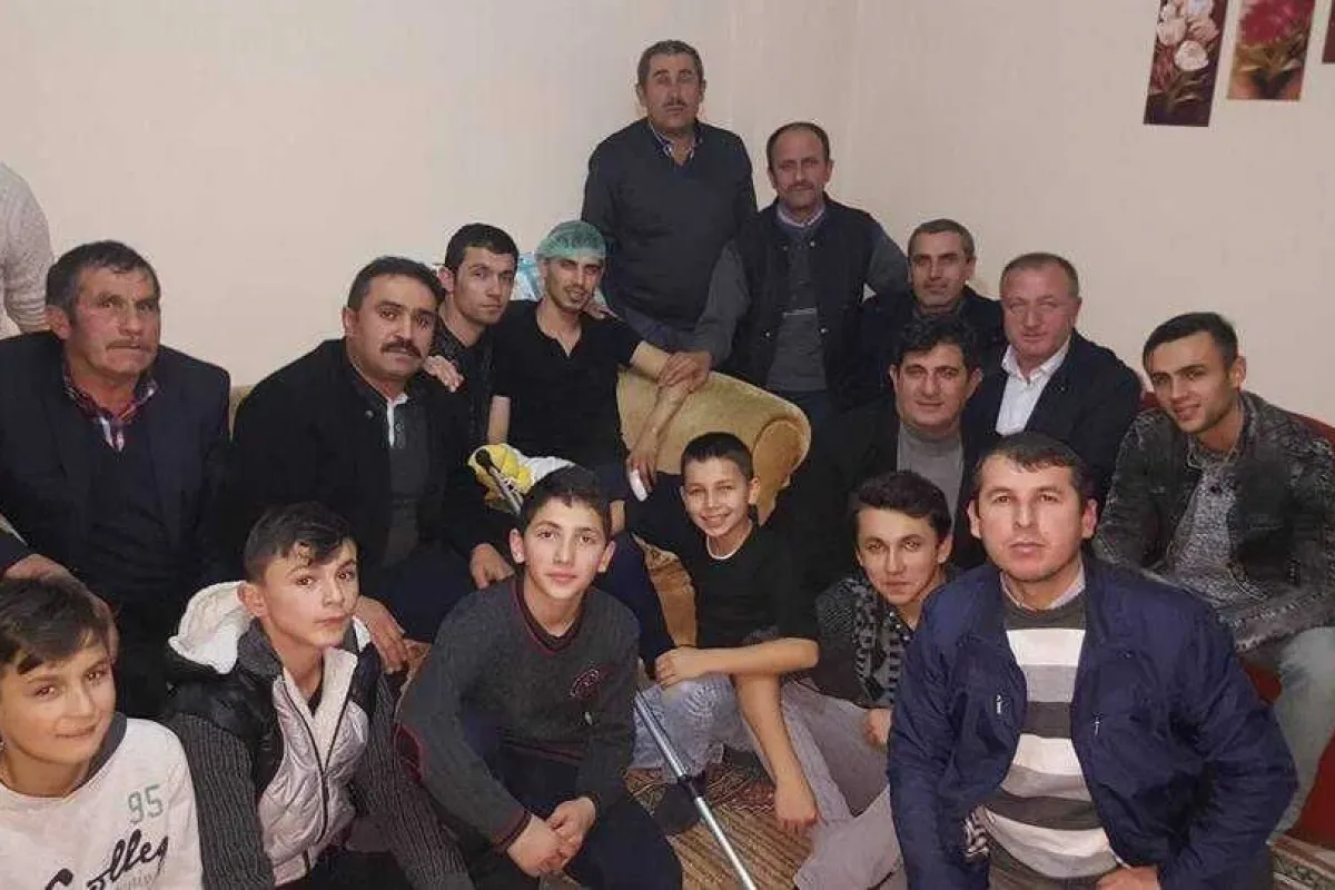 Yaralı asker evine döndü
