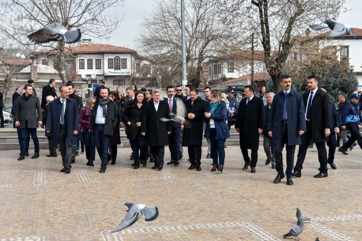 Makedonya Cumhurbaşkanı Ivanovdan Altındağa ziyaret