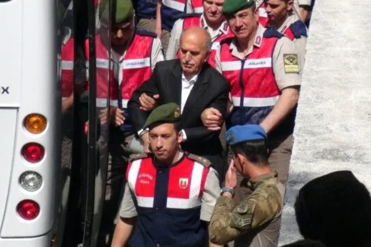 Himmet parasıyla öğrenci olmayanlara 40 ayrı burs
