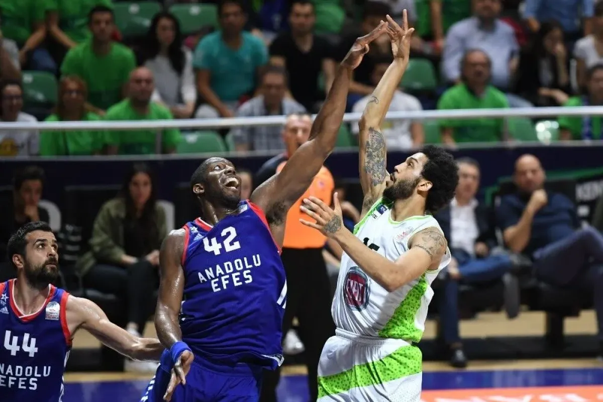 Tahincioğlu Basketbol Süper Ligi play-off: TOFAŞ: 89 - Anadolu Efes: 82