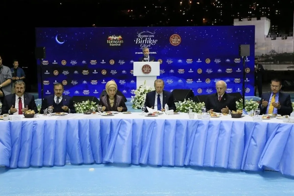 Cumhurbaşkanı Erdoğan: "İstanbulun fethi bizim için ne kadar iftiharsa birileri için de o derece büyük felaket günüdür"