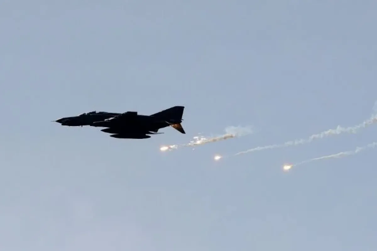 Rus uçakları İdlibi vurdu: 50 ölü